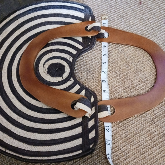 Black & Ecru Raffia Bag with Double Wood Handles - Picture 11 of 13